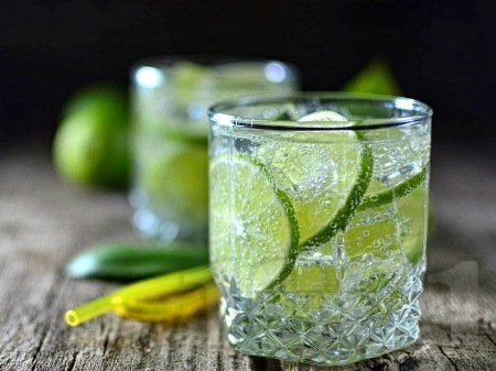  Cointreau Bubbles      -   